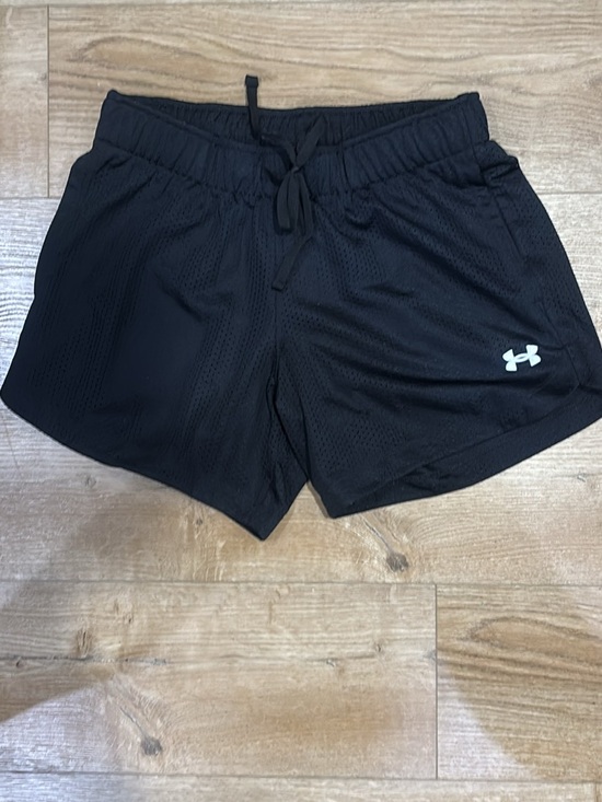 Under Armour Pants - NWOT Under Armour Women's Black Performance Mesh Shorts